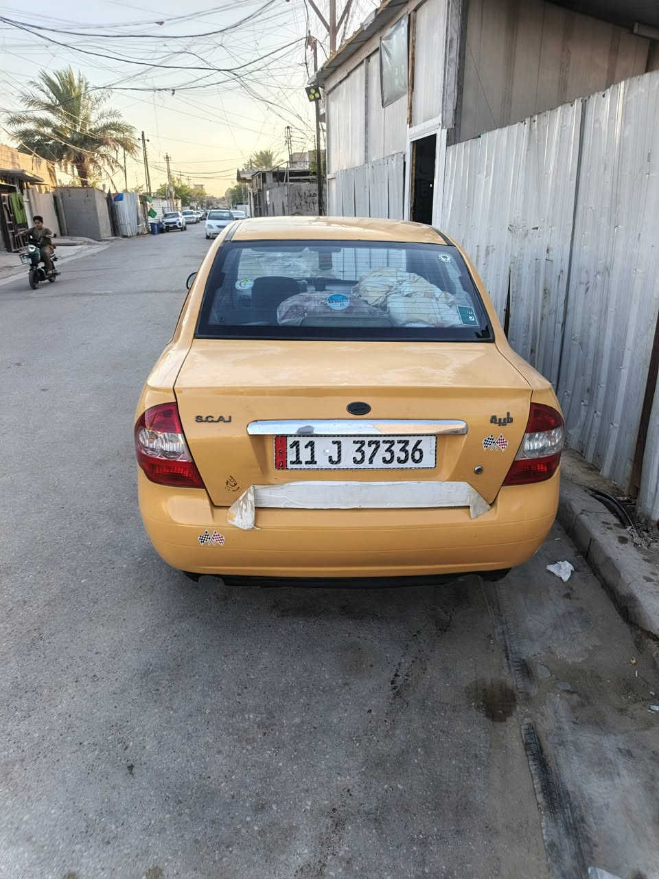 السلام عليكم للبيع طيبه مديل ٢٠١٥
كير مكينه تبريد كله جديد 
بيه بس البنيد صبغ وهلالات معمره
سنويه جديده رقم جديد بسمي تحويله ثاني يوم
مصفره هيه وغرامات
مكاني بغداد الدوره ابو دشير
السعر ٣٧ وبيه مجال قليل
***********
