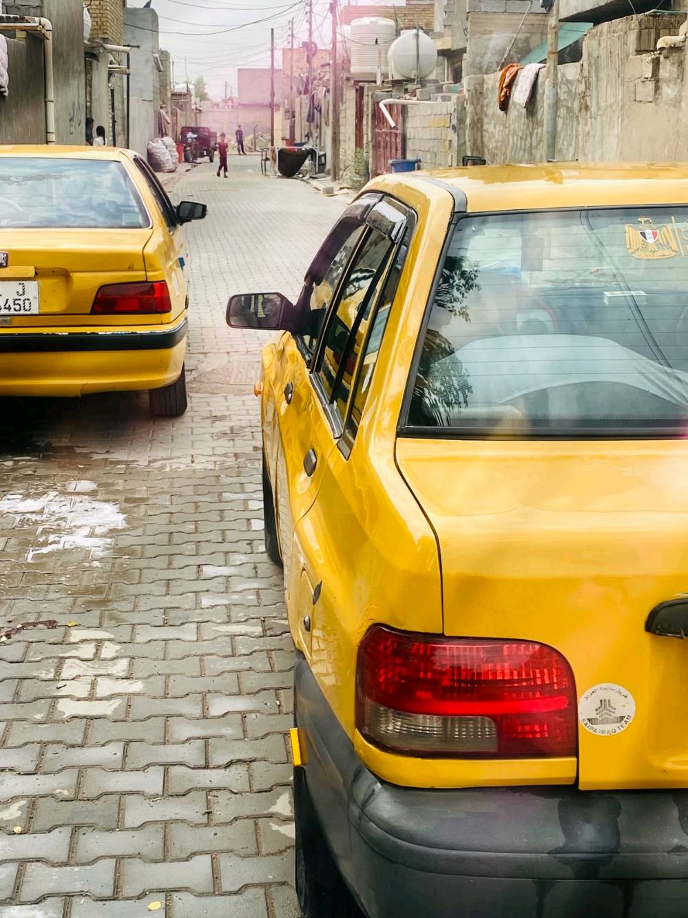سايبه موديل ٢٠١٣ ما نقصه اي شي بس تبريد ما بيه السياره هزه وسنويه جديدات ٢٠٣١ كهربيات كله جديده شاشه وكمره شادله سياره تعبان عليه ٢٣وبيه مجال