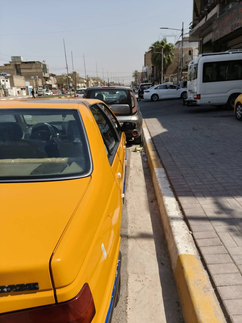 السلام عليكم بيجو بارص موديل ٢٠١٨كير ومحرك مكفول سنويه السنة ٣١بس ولد صاحبي رقم بغداد شرط التحويل دوشمه جديده رقم ***********
