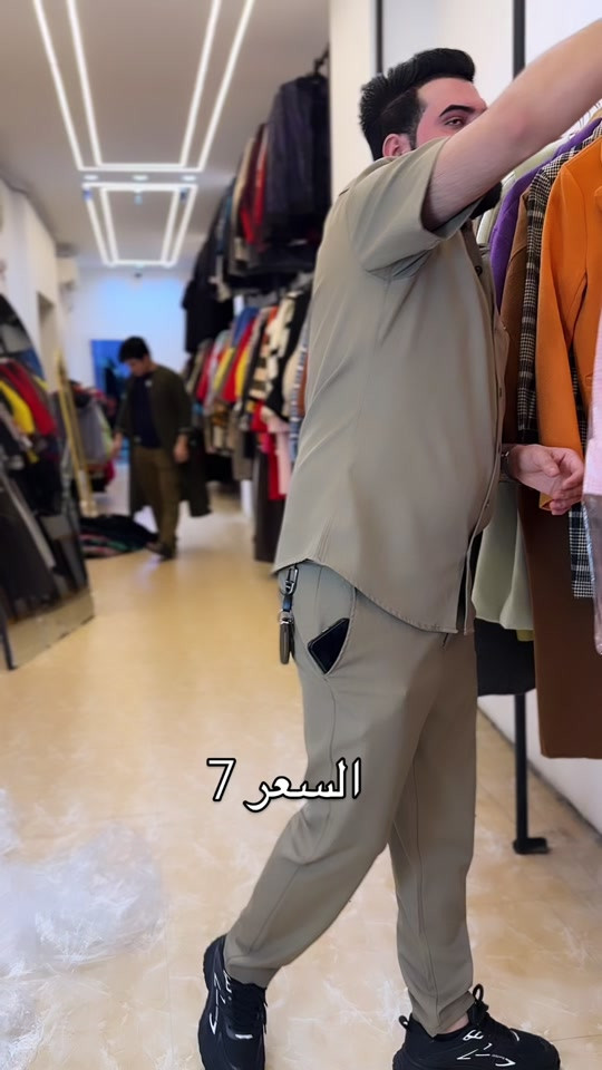 

نص مكتوب في الصور:
- السعر 7