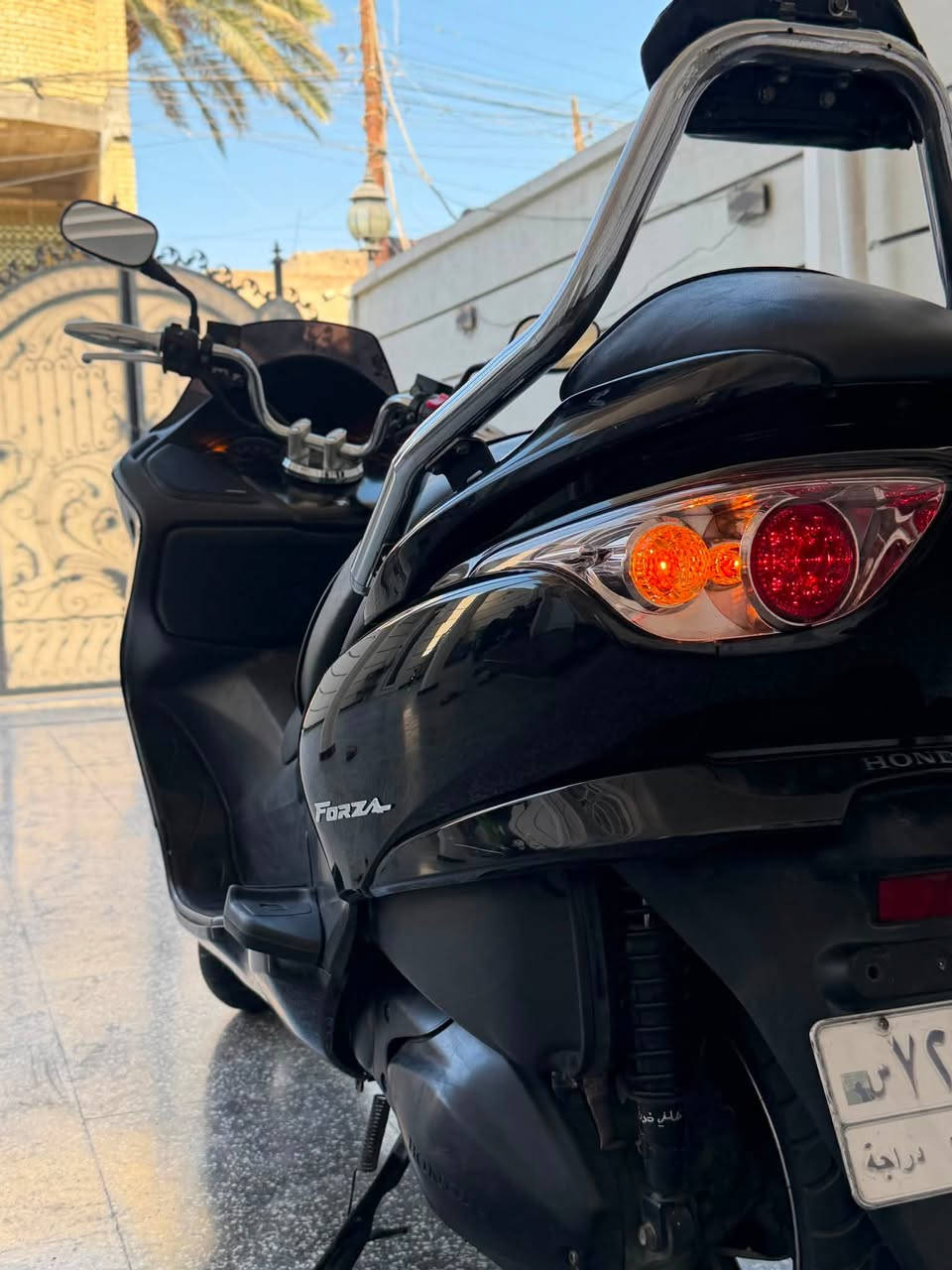 فورزا 0️⃣ 9️⃣ كرستال  رقم بغداد دراجة ماشية 28
عميه بلاد الرقم بغداد
وسنويه باسمي تحويل ثاني يوم
اللون اسود غير محدد تجوة عالية 
 دراجة كفالة  عامه سعر 17ورقة بيها مجال  
مكاني  بغداد مدينة الصدر  
للاستفسار عله الرقم ***********
