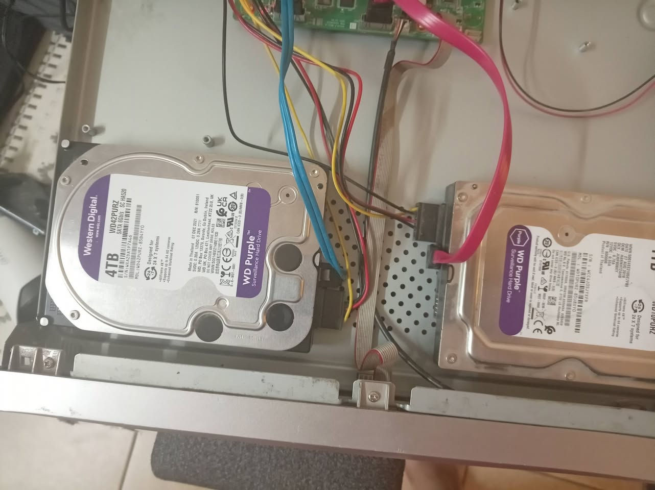 Ip hikvision 16 4k Nvr كامره مع هاردات عداد ٢واحد ٤تيره والثاني ١ تيره مع شرط الفحص وبي ضمان لمدت اسبوع *********** السعر ٣٥٠ مع الهاردات

نص مكتوب في الصور:
- إصلاح قاعدة البيانات
- تحديث
- إضافة +
- المساحة المتاحة |
- السعة |
- النوع |
- الحالة |
- الرقم |
- 1
- 3726.03GB
- 3685.00GB
- ممولي
- قراءة/كتابة
- 2
- 931.52GB
- 921.00GB