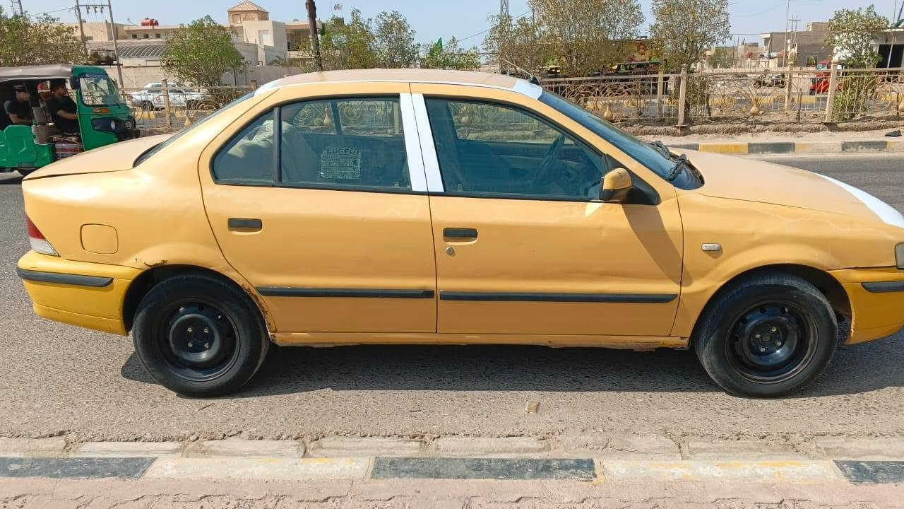 سلام عليكم سمند للبيع مديل 2011 سنويه 2028 سياره حلوه وجاهزه للشارع تراي وين ما يعجبك تاريه ناعم مصفره هيئه وغرامات سنويه جديده كامله معامله بس على الستلام لوحات نكليزيه السعر 21 وبيه مجال قليل رقم الهاتف*********** مكان ميسان العماره
