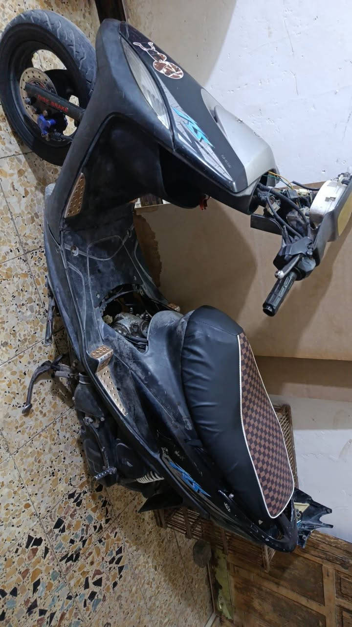السلام عليكم دراجه ماكس عدله دراجه نضيف وحلوه بيه شلعه بل مشي تخبل كلاجات جديد دبلات كدام جديد الكفرات مال الوكاله كله مختم دراجه مفتوحه مره واحد فقط مكاني البصره الحيانيه رقم الهاتف ***********سعر 650بيه مجال
الكفر ماله موجود والايت موجود
