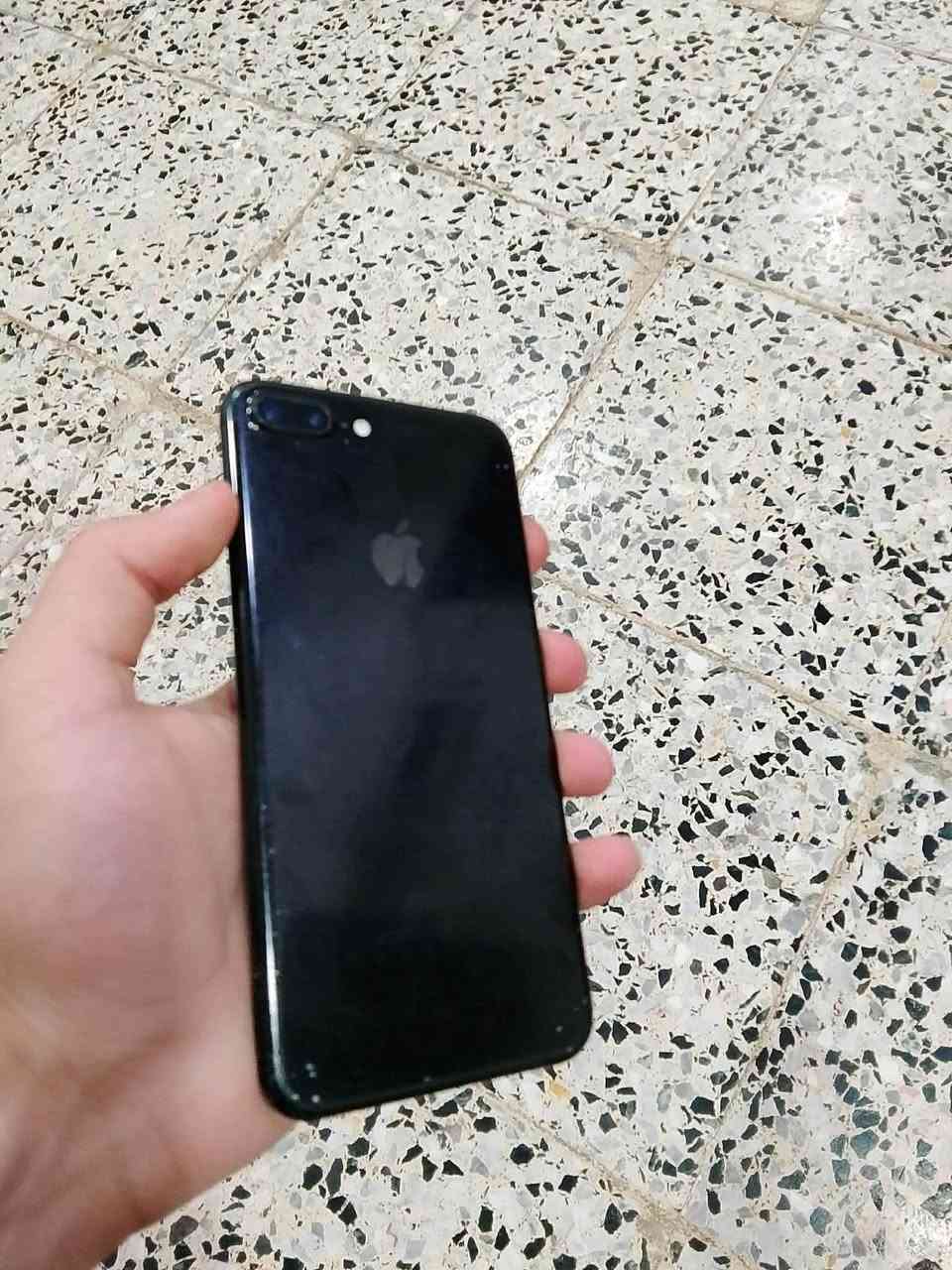 ايفون ٧ بلص مراوس بجهاز عادي
الجهاز نضيف 
مستبدل لاقطه اصليه تفليش فقط 
شاشه بلادي 
بطاريه بلادي ٥٨ اني شغلي دلفري وبليون مرتين اشحن الجهاز 
الذاكره ١٢٨
للتواصل *********** 
وتساب *********** وتساب فقط 
سعر البيع ٦٠ او مراوسس

