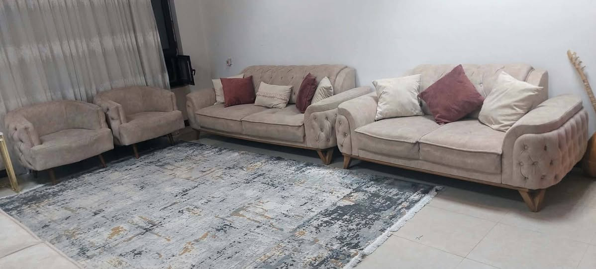 السلام عليكم مجموعه اثاث منزلي للبيع سليمانية للطلب والاستفسار الاتصال على الرقم +964 771 990 9774
