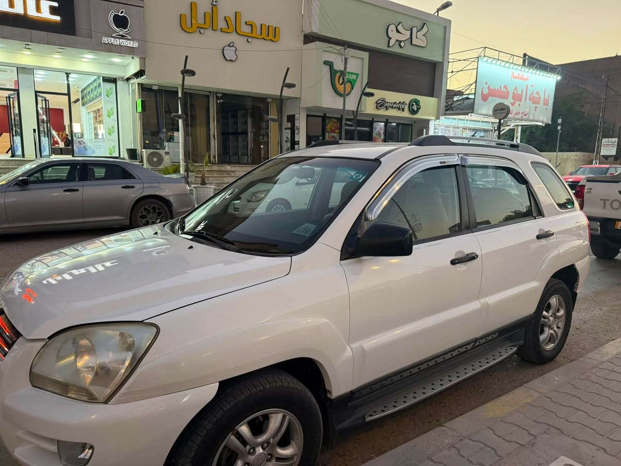سبورتج 2008 سياره مكفوله سونار موجود بيه
رقم نجف باسمي الجديد تخم تاير حدايده جديده مابيه نقص ابد 
السعر ب120  *********** دواخل كلش نضيفه مكينه نضيفه جاهزه من كلشي
