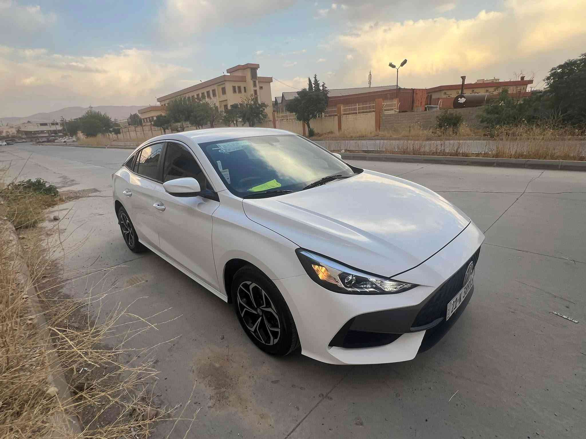Mg gt 
2025 
گێر عادی 
بۆیاخ تەنک 
13 km 
بێ بۆیاخ 
1 PDR هەیە 
 ***********

