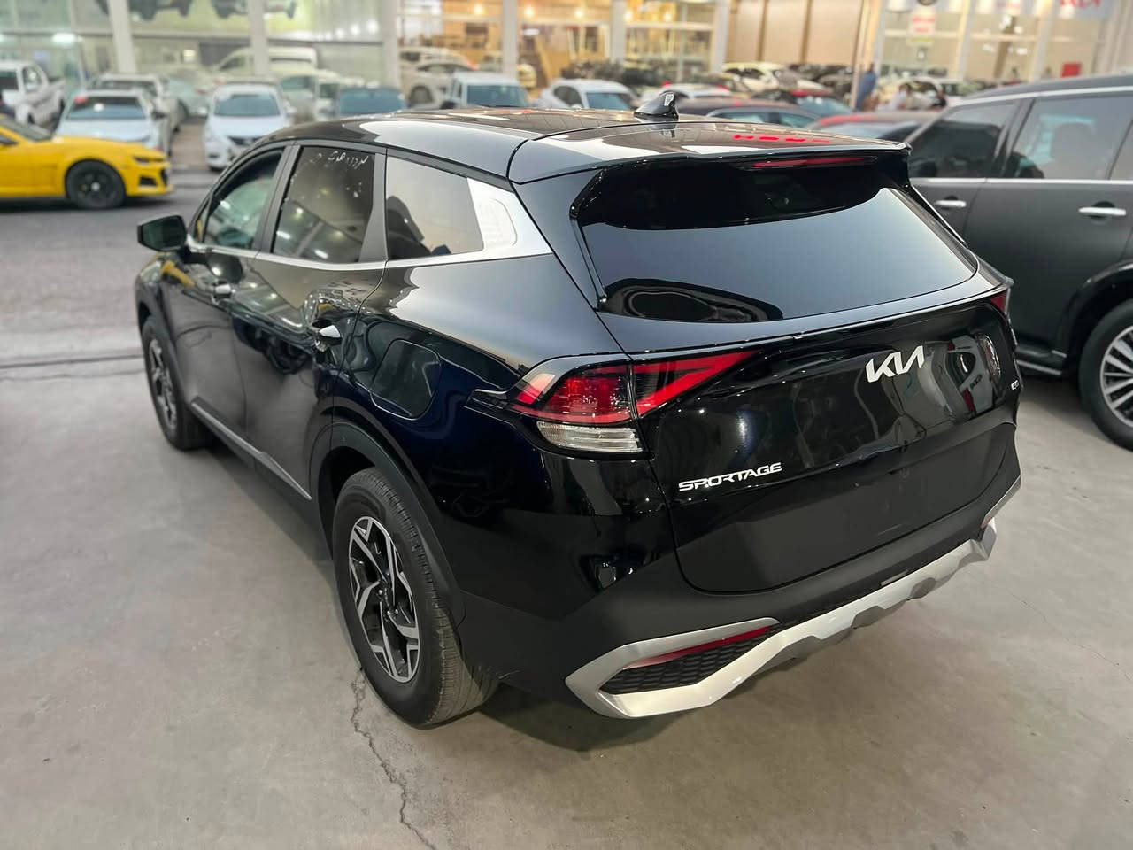 كيا سپورتاج موديل ٢٠٢٤ مواضفات AWD 
‏***********☎️
 بونيد صبغ 
بدون دواخل بدون يرباك 
مواصفات شاشه كاميره حساس رادار تحديد سرعه تحديد سترن ويل كروم كوشن حار و بارد بريك بصمه تبريد مركزي 
السعر 168ورقة مجال مكان اربيل شارع١٠٠ معرض سردار هسني
