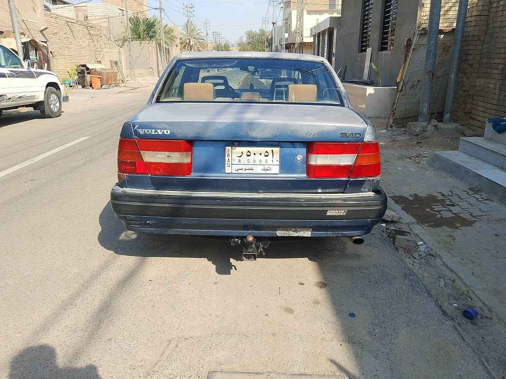 السلام عليكم
فالفو موديل1992 كير ومحرك بطه جدد ترايك وين متريد  الكهربائيات كله شغاله بلادي فقط الدشبول بيه كسور، الرون كيلو متر بانزين كله شغال للاستفسار *********** السعر 30 وبيه مجال. النجف, العراق
