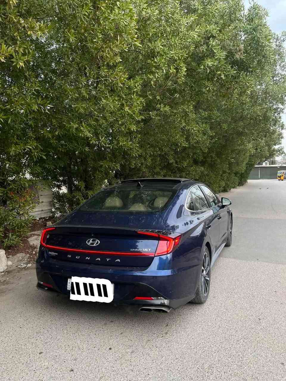 سوناتا وارد امريكي فول مواصفات لمتد
لون مميز 
موديل 2021 
ماشيه 80 ميل وليس كيلو متر 
كير محرك مكفولات 
*انارة ترحيبيه 

*تشغيل عن بعد

*تحريك بالريموت

*شحن لاسلكي

*اوتو هولد

*هاند بريك بصمه

*توقف ذكي خلفي امامي

*رادار 

* شفتات ستيرن

*كشنات تدفئة وتبريد

* ستيرن هيتر

*داتا شو عرض السرعه على الزجاج الامامي

*فتح صندوق ذكي يفتح عند الاقتراب

* قيادة اليه

*تثبيت المسار 

*5كامرات 360 درجه

*سقف بانوراما 

*انارة داخليه محيطه 64 لون تتغير من شاشه السيارة 

سماعات بوس 12 سماعه

بيها بعد مواصفات هواي ماذكرتها جنايها يعرف تفاصيلها اكثر 

*********** واتساب او اتصال ع سيم كارت 

 السعر 172وبيها مجال
مكاني بغداد السياره ب اسمي تحويل مباشر 
رقم الشاصي بل صور موجود
