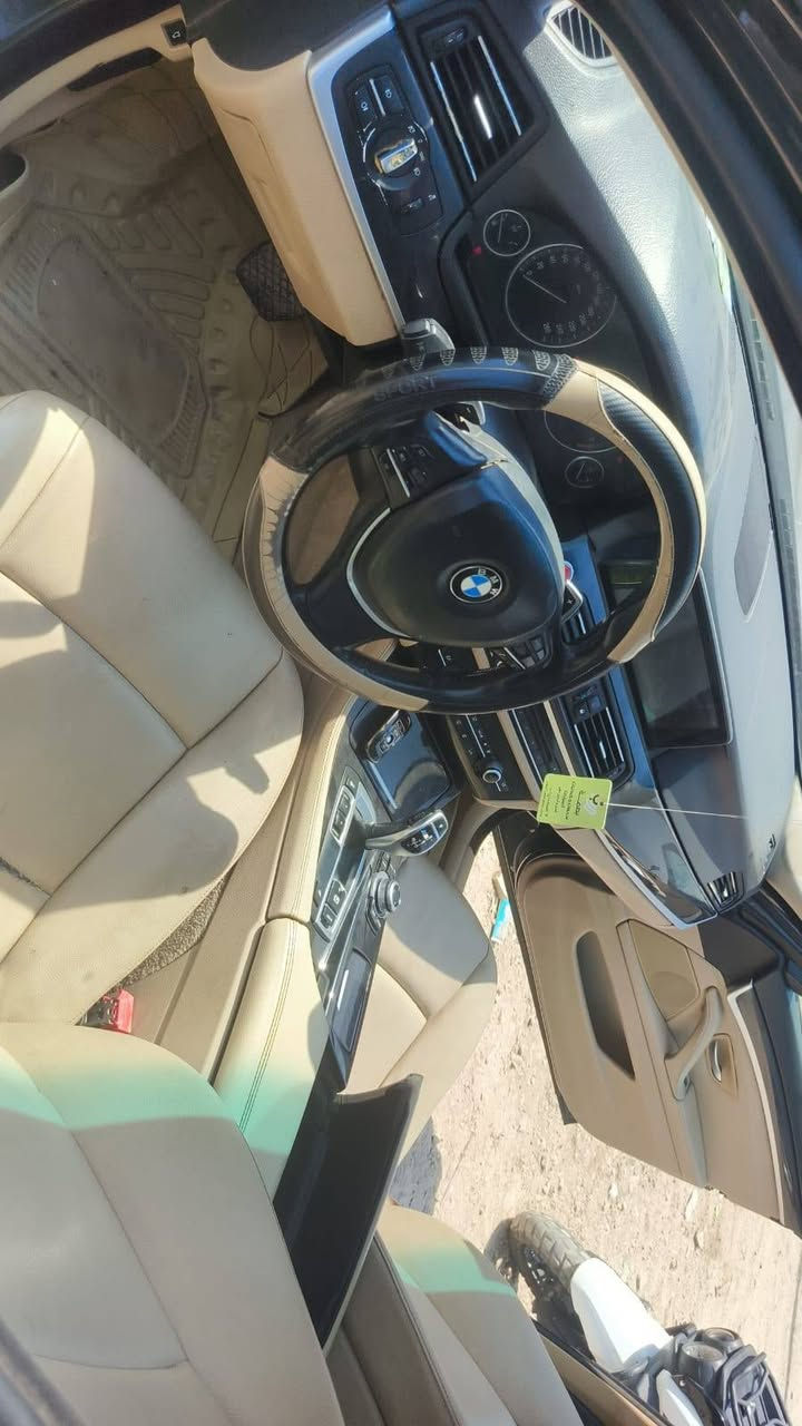 Bmw 535 N55 /2012
مصبوغه حزام بدون دواخل . مكلف بالنشر . ***********
