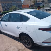 للبيع — بي واي دي چن بلاس باسمي   - ماشيه : 4,800 كم فقط -على المحرك: ...