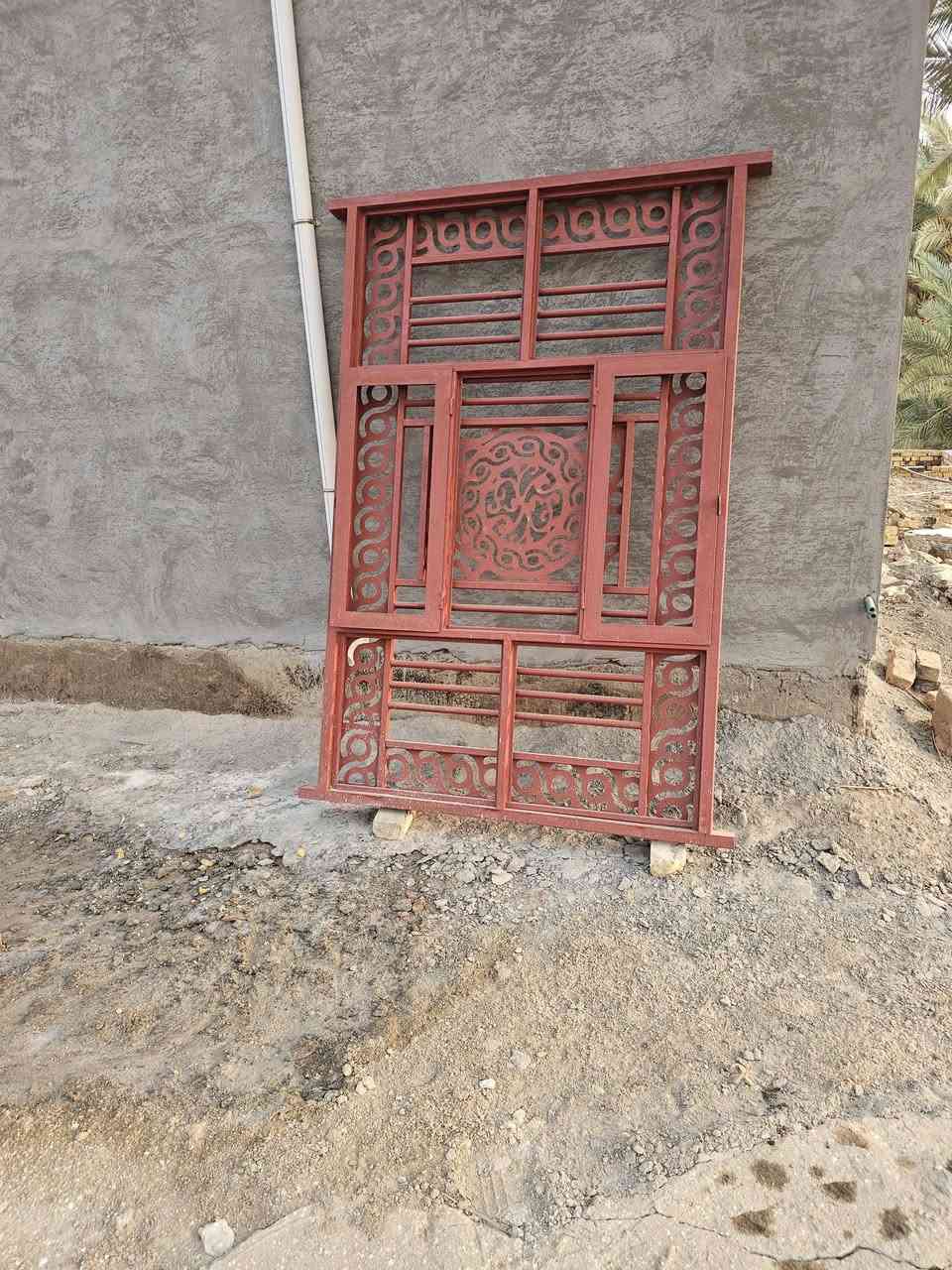 للبيع حدادية شبابيك، وأنها شغل خاص مو مستخدمة للبيع، 
جديد غير مستعمل ***********
عدد[3 ]شباك ٢٣٠×٢ 
عدد.[1]  ١٥٠×٢٣٠ شباك
عدد[6].  ١×٢٣٠شباك

عدد[1]١٢٠×٣متر باب
عدد[٢] ١×٣متر  باب
عدد[١]٢٥٠×٣متر باب
