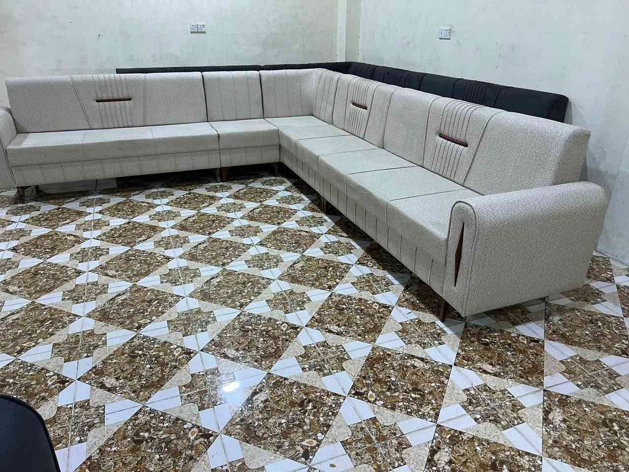 ئةم زاويية ١٠نةفةريية
بؤفرؤشتن لؤكة بةكارنةهاتووة
ژم***********
شوين كةلار
