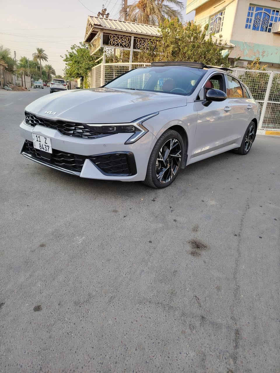 سلام عليكم للبيع k5 موديل 25 مكينه 2000 و500تنفس طبيعي
دخول جديد وارد امريكي مرقم بغداد شهداء
صبغ فقط بنيد  مصلح نفسه وحافه جاملغ بارد ايرباك دركه
فول مواصفات جيتي لاين لمتد
قماره بنراما بصمه تشغيل عن بعد
ابواب بصمه ترحيب 
كشنات جلد وكهرباء
رادارات توقف ذاتي وتحديد مسار
سايد بريك كهرباء
السعر 178 وبيه مجال بسيط
مكان السياره بغداد حي العامل
اتصال على هذا الرقم ***********
