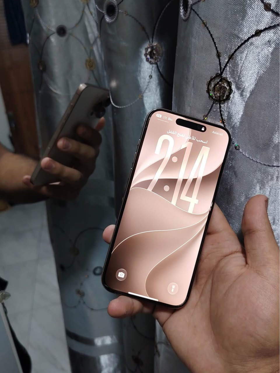 آيفون ١٦ برو ماكس • ٢٥٦ • بطارية ٩٢٪
