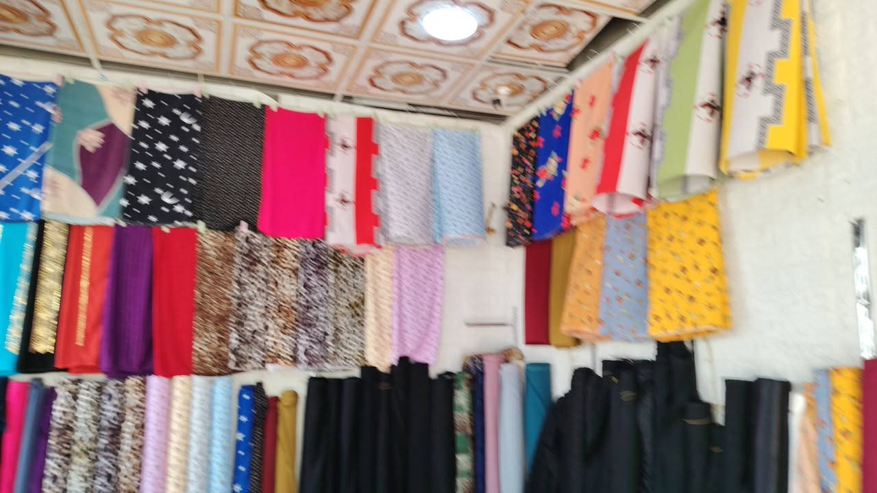 محل اقمشه للبيع المكان حي النداء شارع المجمعات  قريب على قصابيه الميالي السعر مناسب للاستفسار ***********
