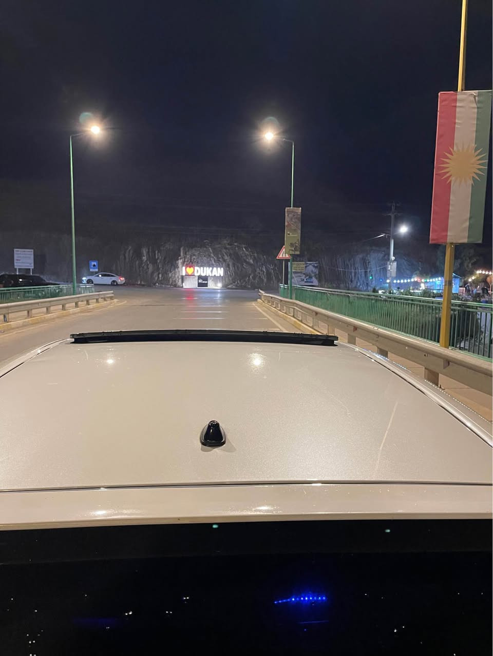 توێتا کراون شاهینە بۆ فرۆشتن
براوە براوە 
بێ بۆیاخ
١٨٤ بێ دوکەڵ
قەپات مواسەفات
مۆدێل ٢٠٠٧ بەسمە رەساسی
کۆدی بۆ کراوە بارکۆدیشی بۆ وەرگیراوە
٣ دوگمە جڵدو هیتەرو سڵاید
شاشەو کامێرا ساج سوور
٥ بەسمە جلدەکانی لۆک لۆکن 
سەیارەکە کامل جایزە هەموو گیانی بە شەرت
بێ دەعموو لێدراو دەعمو لێدراوو کە ڤەر گۆراو سەقفی بە شەرت 
تەبرید ساردوو گەرم مە زبوتە  بریکی بەسراوە 
سە یارەکە رەقەم یەکی جوانیە ٢٥٠ مەسرەفی نیە 
سعری ٦٧ گەلاو  کەمێ مە جال 
ناو نیشان دوکان سیاحی 
ژ.م ***********واتس ئاپ و ڤایبەری لە سەرە السليمانية, العراق
