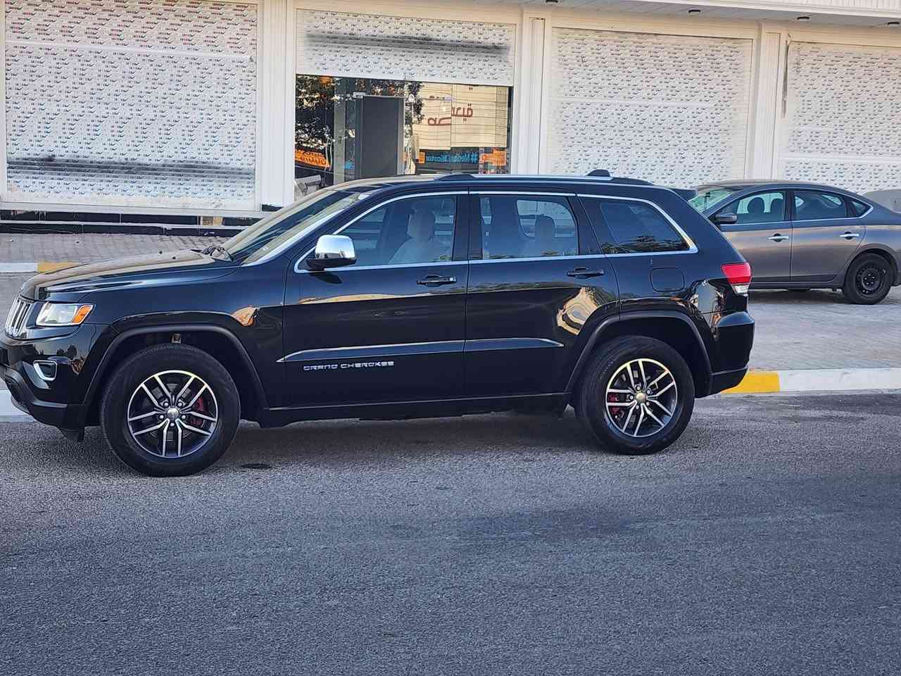 جيب ٢٠١٦ كلين ماشية١٤٥ سنوية جديد بي دفتر بنزين  مكان سيارة كركوك *********** سعر ١٦٧
