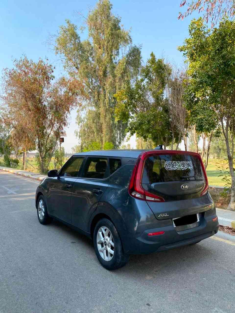 كيا صول موديل 2020 محرك 2000 دوش 
وارد امريكي (حادث جاملغ  مسروق فقط)
رقم الشاصي مرفق بالصور 
مكينه،، كير،، حدادية (مكفولات) 
تبريد ثلج،، تخم تاير جديد
داخل لونين ،، شاشة،،كامرة ،، تحكمات مقود
السعر 111 ورقه $$ للاتصال ***********
