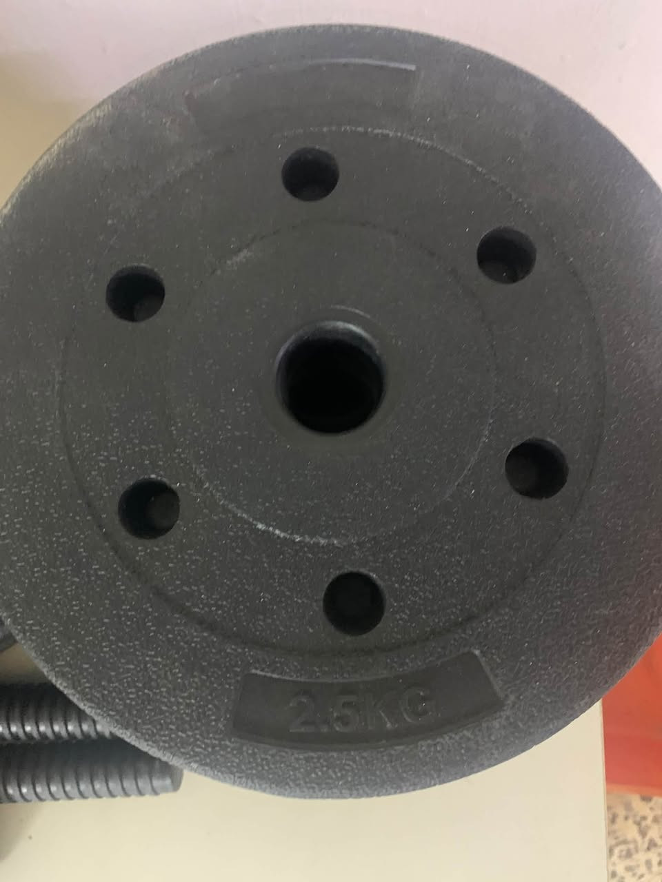 يوجد:
‏1,25kg

‏1,5kg

‏2kg

2,5kg

واكو همين عصاتين وياها علمود تصير من اثقال الى دمبلة.

وعصى اكبر علمود تصير deadlift

كلها تاخذها حلالك ب٦٠ وبيها مجال بغداد فقط ماكو توصيل
الرقم للتواصل: ***********
