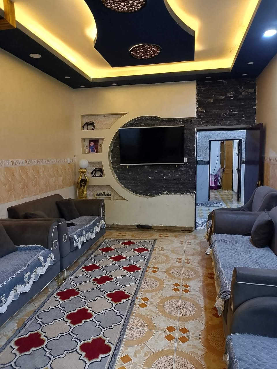 دار للبيع مساحه ١٤٠ متر طابو صرف

علئ شارع تبليط

العنوان ابي غرق حي السلام

قرب جامع الياسري

السعر ١٠٠ وبيه مجال

يرهم مبادره

***********
