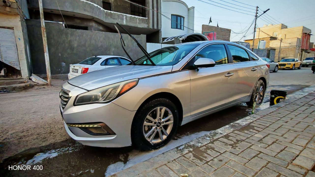 سوناته امريكي سلفري موديل 16 بيهه قطعتين صبغ ومن امريكه خشم بنيد وخشم مدكر الكدام سياره كلهه ليبل واحد نضيفه مكينه2400 جي دي اي لادوانص ولا شي رقم ذيقار بسمي وذا اكو مراوس اي سياره صالون عادي سعرهه 107 وبيهه مجال بصيط *********** البصرة, العراق
