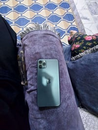 آيفون ١١ برو ماكس • ذاكرة ٥١٢ • بطارية ١٠٠%