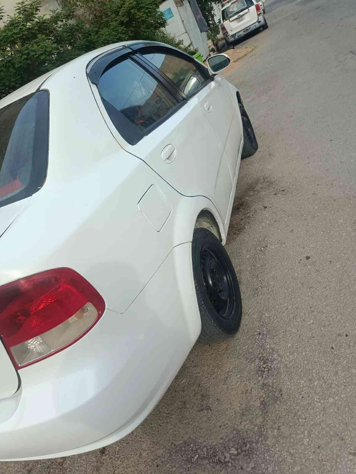 افيو • ٢٠٠٦ • مكينه مفتوح
