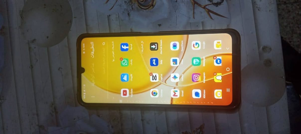 السلام عليكم جهاز اخو الجديد للبيع اسمه Vivo صارلي شهرين من شتريته استعمال شخصي ذاكرته ١٢٨ ماداخل صيانه ابد ومكفول من اي عطل حيل نضيف السعر ١٧٠وبي مجال قليل مكاني كربلاء اتصل ***********
