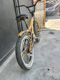 بايسكل BMX للبيع( 80.000) الف وبي مجال بغداد حي الجهاد حي الحسين قرب ا...