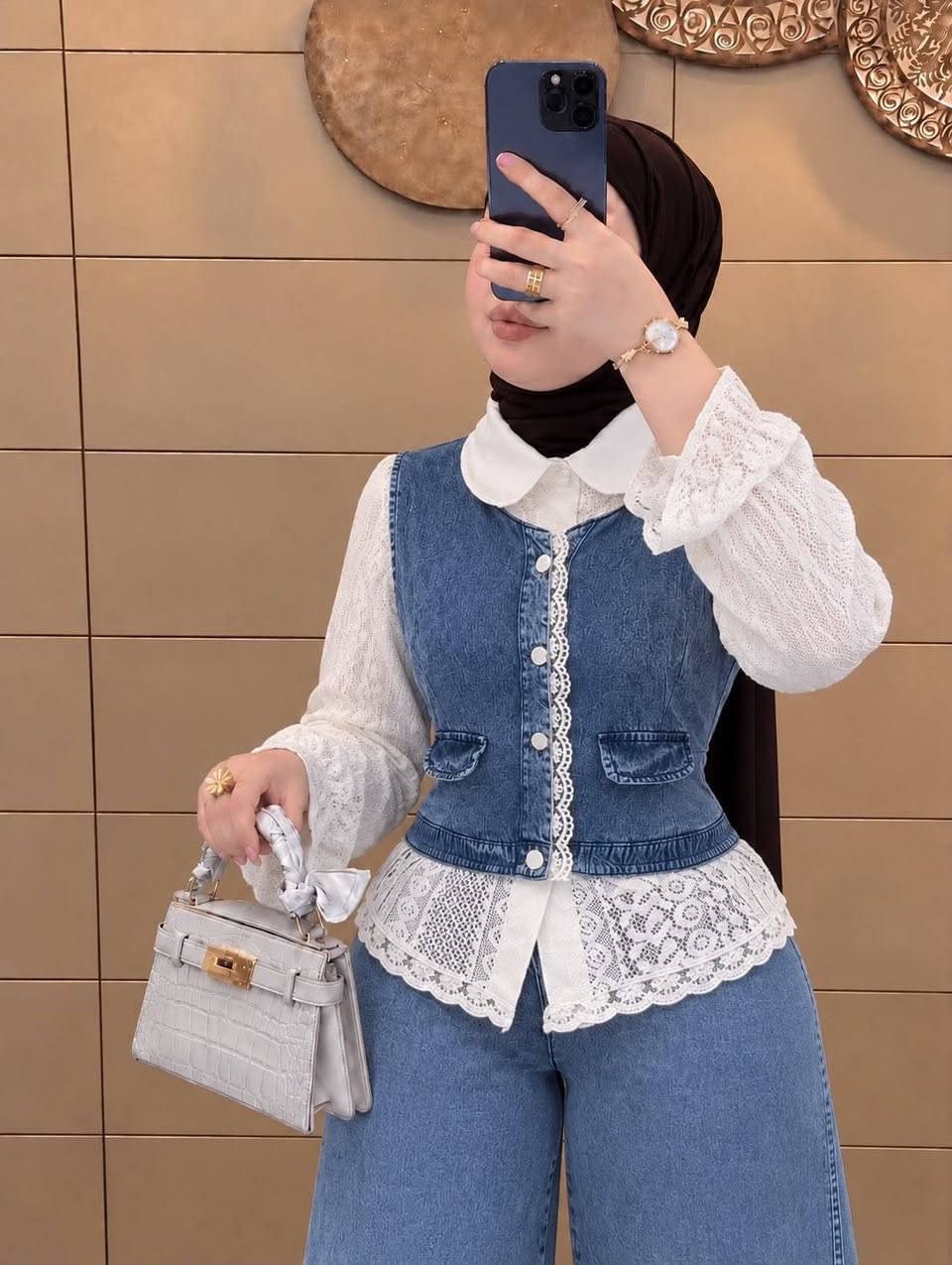 قناة واتساب • ملابس