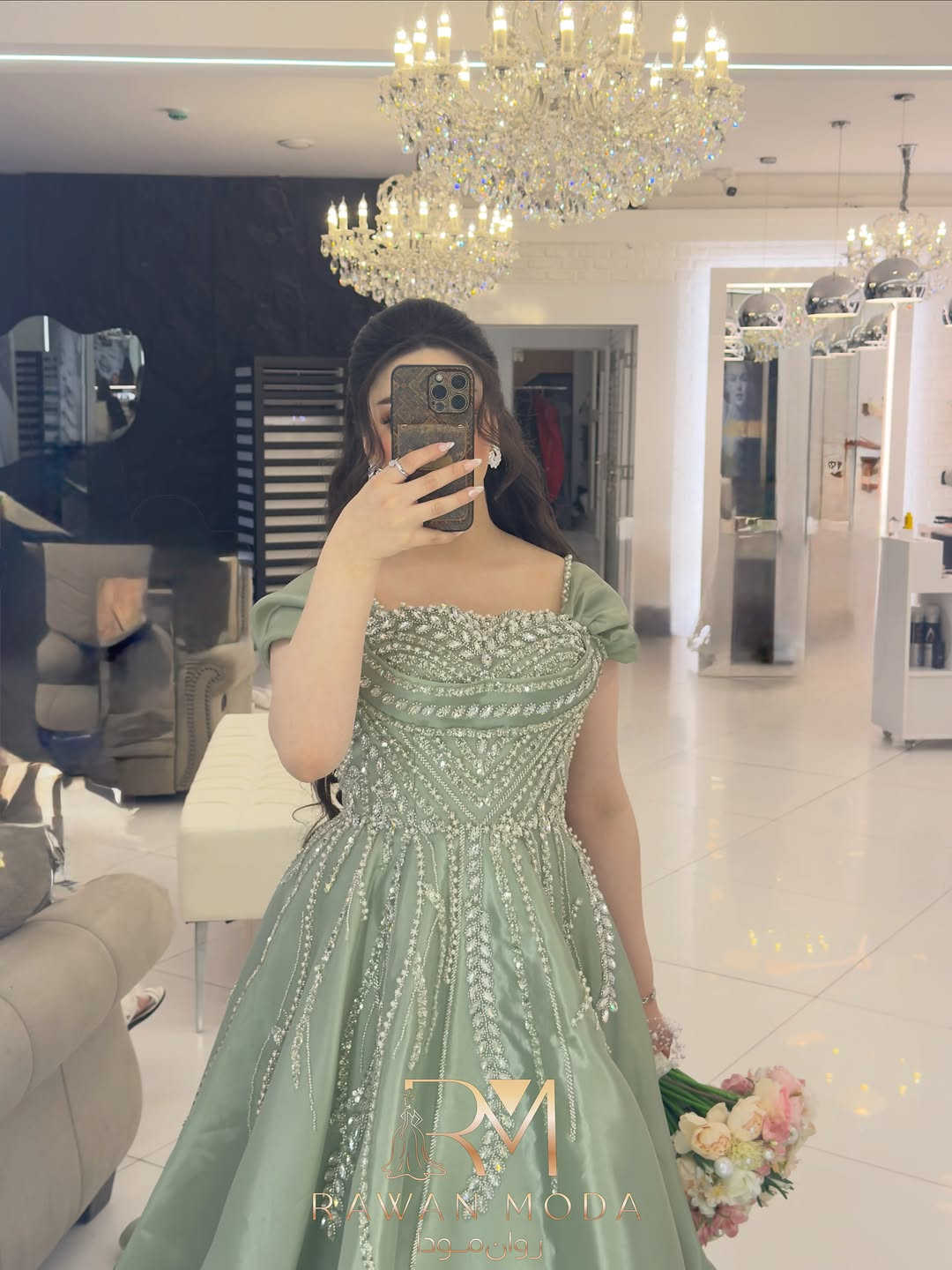 ‎هنا كل ماتحلمين به 🧚🏻
‎ولكن بطريقه مختلفه

‎لێره‌ خه‌ونه‌كانت به‌ دیبێنه
‎به‌لام به‌ شێوه‌یه‌كی جیاواز 💁🏻‍♀️

‎عنوان : كركوك- شارع المحافظة - قرب فندق صنوبر

***********☎️
***********☎️

#photo #instagram #followforfollowback #follow #explore karkuk slemani model bride bridal bridalmakeup salon makeupartist photography instagood instagram wedding weloveshopping drees dress shoping post reels reelsinstagram

نص مكتوب في الصور:
- RAWAN MODA روان مودا
- RAWAN MODA
- روان مودا
- RAWAN MODA روان مودة