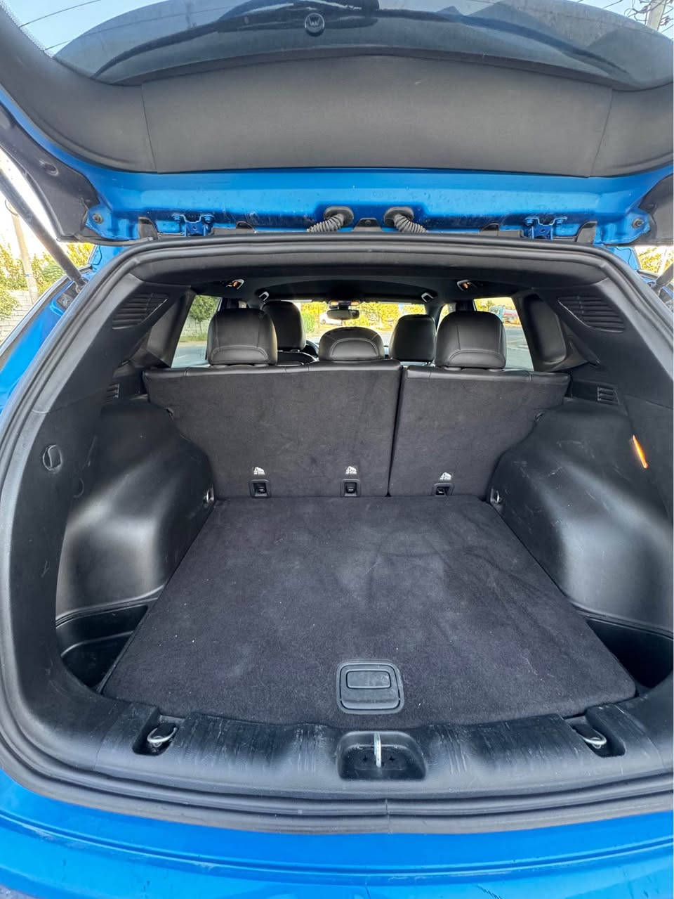 eep compass trailhawk 
2024 
بونیت سبغ شویە داخل  
ماشی ٥٤ مایل
مواسفات تریل هوک 
*********** أربيل, العراق
