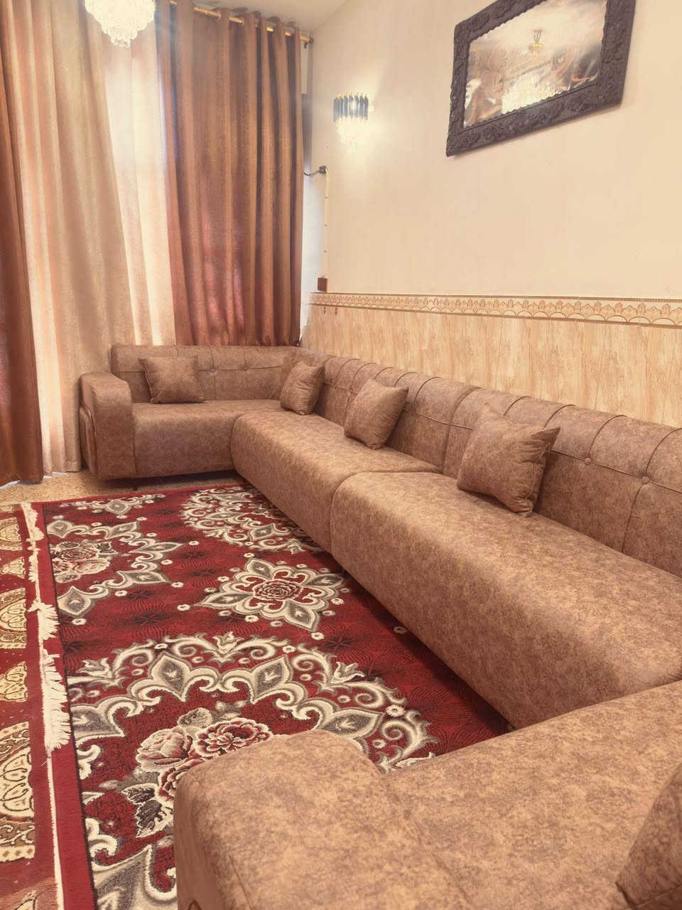 السلام عليكم غراض للبيع نضيفات جدأ ديوان كبير تفصال ودوشك نفرين ضغط عالي تفصال بلمعمل طبقه ديباج و ثلاجه اربع بيبان و ميز تواليت مرايه و ميوزة وزوالي وشلال نوتله وزاوي غرفه ودله مستعجل على بيعهن مكاني يم سيطرة الشعب القديمه بلسريدات التواصل على الرقم ***********
