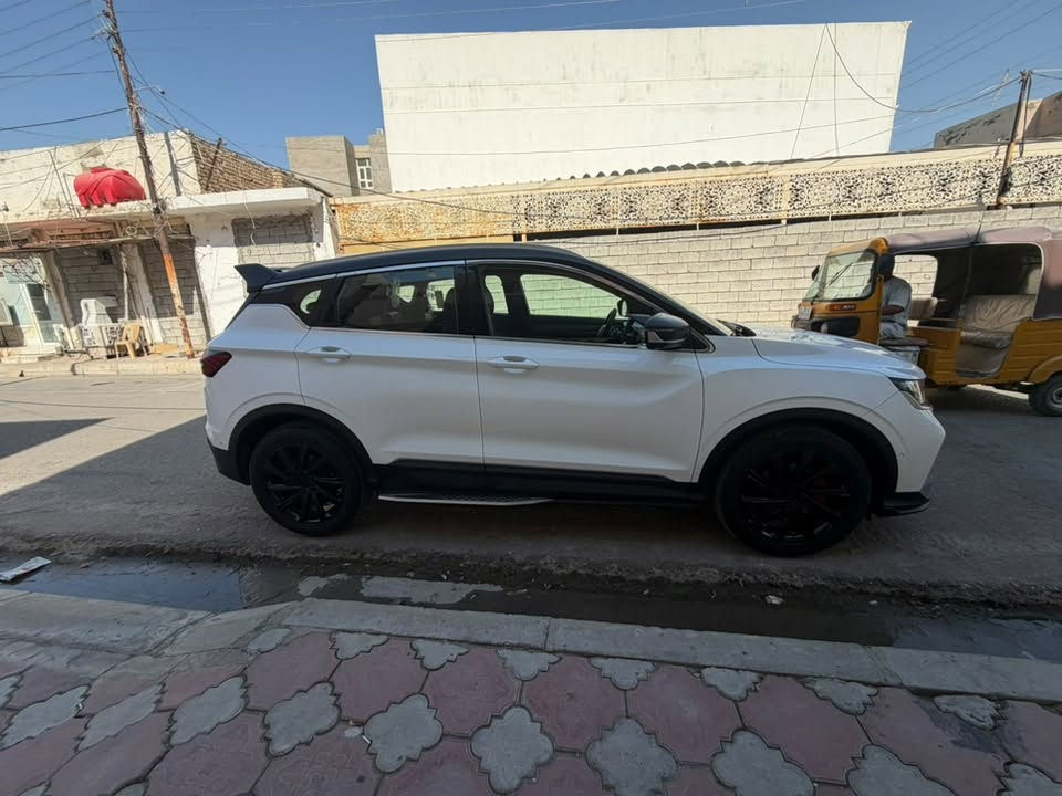 سياره جيلي ازكار موديل ٢٠٢٣ فول موصفات للخير  محرك ١٥٠٠. مكفوله. جديده  سياره مال جناي. بسمي. تحويل  ثاني يوم  سعر. ١٢٨ وبيها مجال للشراي. ***********
