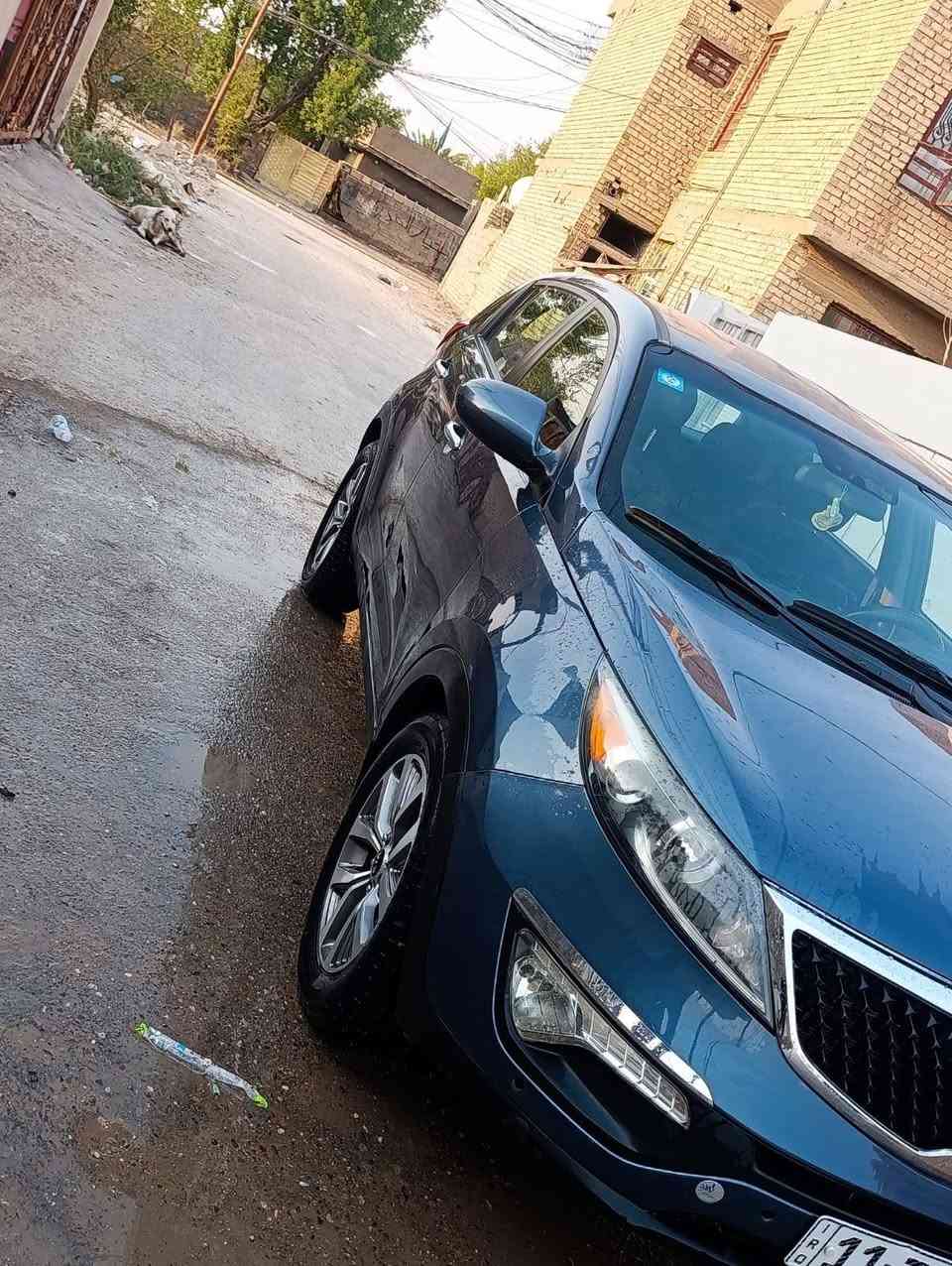 @إشارة  سلام عليكم.   سبورتج  للبيع  موديل.  ١٦ فول عده ألبومها

بغداد. بسمي. 

فقط. مبدل بتيد.  وجاملغ. لأيمن   أثر  دخه بدون دواخل.     

هذا رقمي.  ***********

نص مكتوب في الصور:
- CHILL