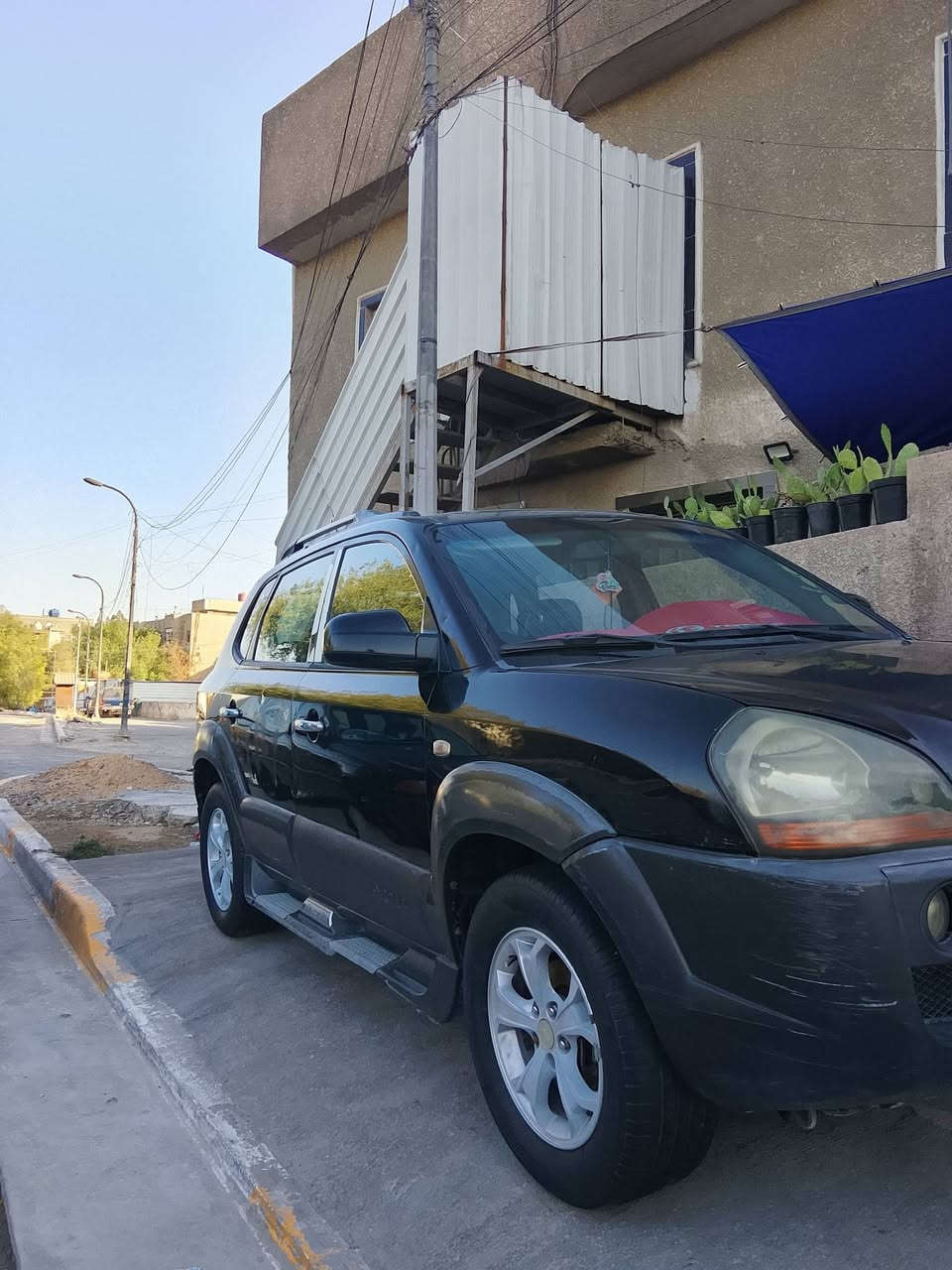 توسان 2009 رقم بغداد خليجي كاملة من كلشي نقص فقط غاز تبريد مكان السيارة بغداد الاتصال على الرقم ***********
