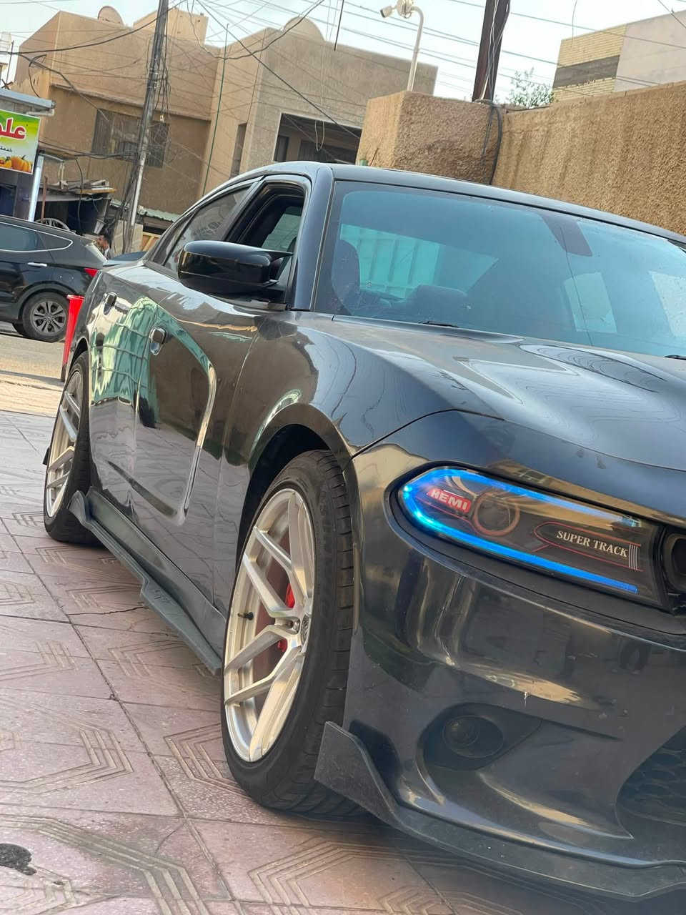 دوج جارجر ٢٠١٩ ارتي سوبر تراك باك فول مواصفات.
السياره ماشيه قريب ال٧٠ الف ميل. 
المواصفات : 
فتحة سقف (سلايد) 
تشغيل عن بعد 
جلد 
كرسي كهرباء سائق 
وباقي المواصفات المعروفه 
الاضافات: 
كت اس ار تي بلادي اصلي 
ستيرن rbm 
فجوج بريمبو 
فلنجات رياضيه 
تفريغ حجر برمجه كامله 
راديتر٣ سراوات ولف حماوه ٨٢ وبنكه دبل مروحه مال اس ارتي يعني انسى حماوه. 
كزوز وزارع بوابات من علي وادي كتم ١٠٠٪؜ ب ٤٥٠$ 
مازدات super track زنون اصلي. 
ويل ٢٠ تايرات جدد 
….. 
السياره مابيها اي نقص قبل شهرين صدر امامي خلفي كامل من ميزانية العماد 
كير محرك مكفول 
الحادث: 
تخريب صفحه الصور مرفقه 
بدون دواخل بدون ايرباك بدون شاصي بدون لغد برغي من البجم ممفتوح وبيها سونارات ثنين 
السعر ٢٠٥ بيها مجال للشراي 
تواجد السياره بغداد نفق الشرطه 

***********
