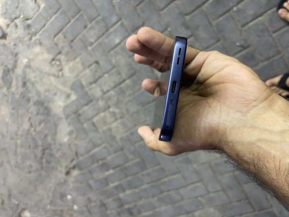 اوپو رينو 15 ف • ٥١٢ جيجا • بطاريه ٧٠٠٠