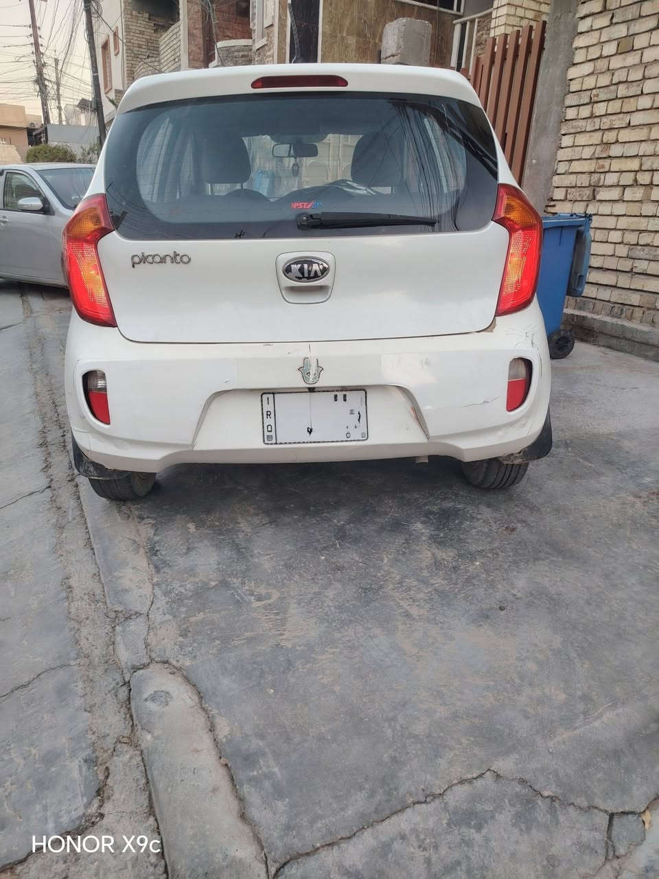 بيكانتو للبيع موديل ٢٠١٤ خليجي محرك ١٤٠٠ بيها تبديل بنيد و جاملغ و بارد السعر ٧٢ ورقة المكان العامرية للاتصال على رقم ***********
