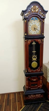 ساعة أرضية • كلاسيكية • الامين الثانيه