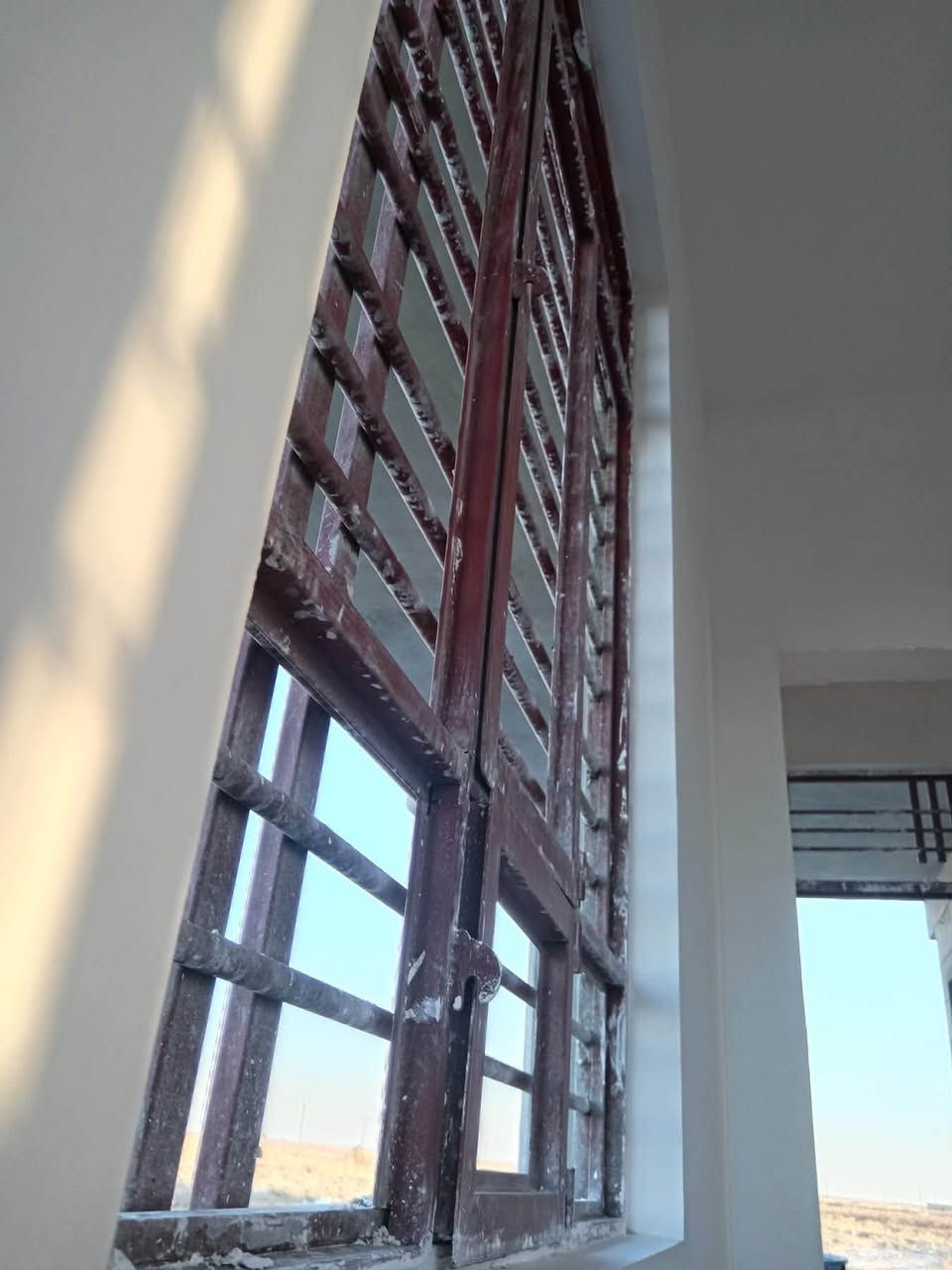 متوفر كادر لبخ جص شغل حسب الطلب داخل الموصل وخارج للستفسار 
***********
***********

