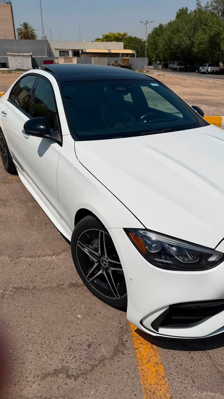 C300 2023
كت amg
ماشية 26 ميل
حادث باب يمين خلفي وشوية بالجاملغ
وهنا صار بيها طخة بسيطة بحافة البنيد 

السعر 31000$
***********
بغداد اليرموك
