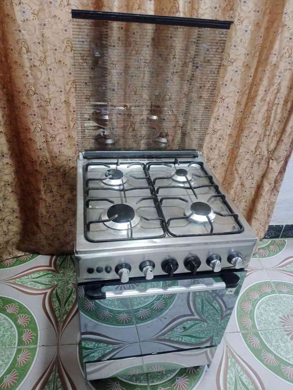 طباخ • للبيع • زين القوس