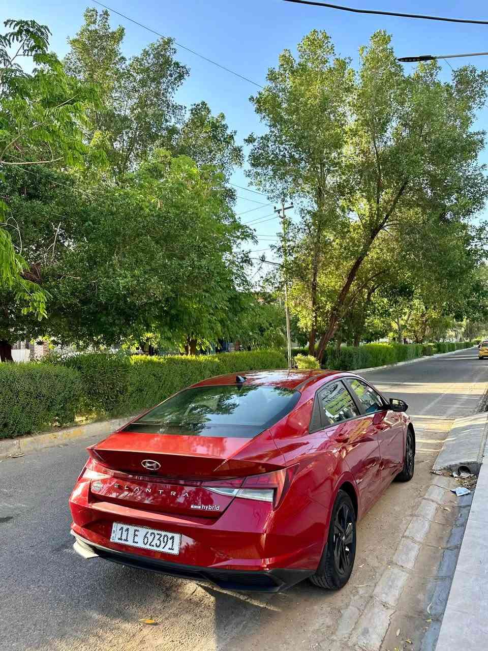 🔥🔥 حــرق أسعــار | للبيع بسعر مناسب جداً 🔥🔥
🚘 Hyundai Elantra Hybrid Blue 2023

⚡ هايبرد • 21 ألف ميل فقط • رقم بغداد دولي • اقتصادية جداً

🚘 نعمان أوتو | Numan Auto
ثقة التعامل • جودة السيارات

━━━━━━━━━━━━━━━

📊 الموديل: 2023
⚡ الفئة: Blue Hybrid
📈 الممشى: 21 ألف ميل فقط
📄 الرقم: بغداد دولي – حرة ثاني يوم تحويل
📍 الموقع: ديالى – بعقوبة

━━━━━━━━━━━━━━━

💎 أبرز المواصفات:

✅ نظام Hybrid اقتصادي جداً بالوقود
✅ شاشة + Apple CarPlay
✅ رادار وأنظمة مساعدة للسائق
✅ مثبت سرعة ذكي
✅ المحافظة على المسار
✅ نظام التوقف التلقائي
✅ تشغيل عن بُعد
✅ تشغيل بصمة + دخول ذكي
✅ أوضاع قيادة متعددة
Sport / Normal / Smart
✅ صندوق ذكي
✅ مريحة وعملية جداً للاستخدام اليومي والعائلي

━━━━━━━━━━━━━━━

🛠️ الحالة بكل شفافية:

✔️ حادث دعاميات فقط
✔️ بارد جاملغ فقط
✔️ مكفولة من الصبغ شرط الفحص ✅
✔️ نظافة عالية جداً 💯

━━━━━━━━━━━━━━━

🔥 حرق أسعار – للبيع بسعر مناسب جداً
💰 فرصة للي يبحث عن Elantra Hybrid 2023 نظيفة واقتصادية بسعر مناسب.

📞 للسعر والتفاصيل – اتصال / واتساب:
***********

📍 ديالى – بعقوبة
🚘 نعمان أوتو | Numan Auto

#النترا #النترا_هايبرد #ElantraHybrid #Elantra2023 #سيارات_العراق #سيارات_بغداد #ديالى #نعمان_اوتو
