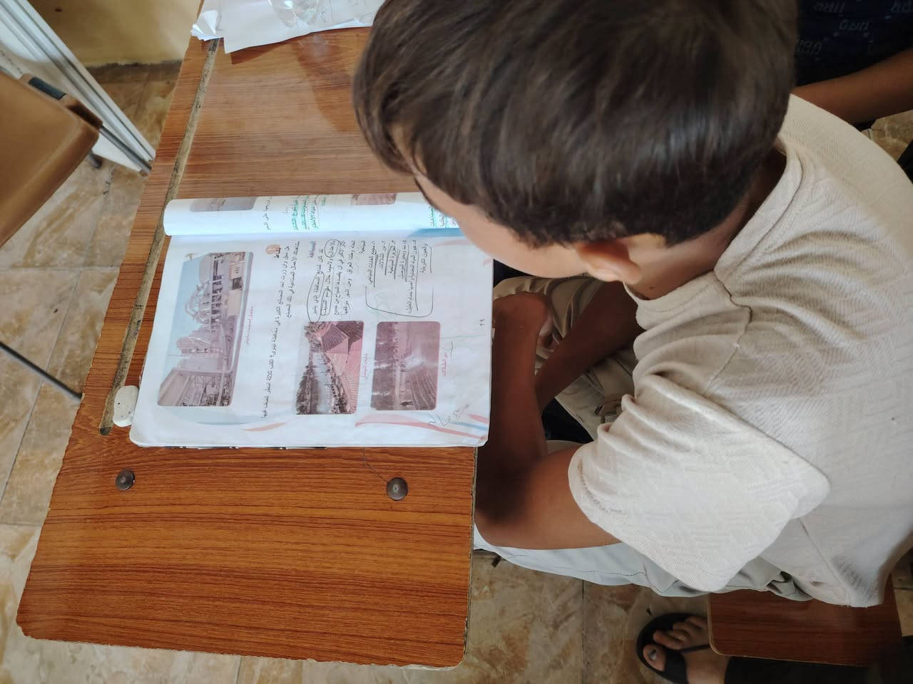............ تم فتح باب التسجيل..............
للمرحلة الابتدائية وفق كادر ممتاز على مستوى قضاء بلدروز في معهد الثقة التعليمي الكائن في بلدروز شارع خجو فوق مطعم عباس دبل
*********** /***********
