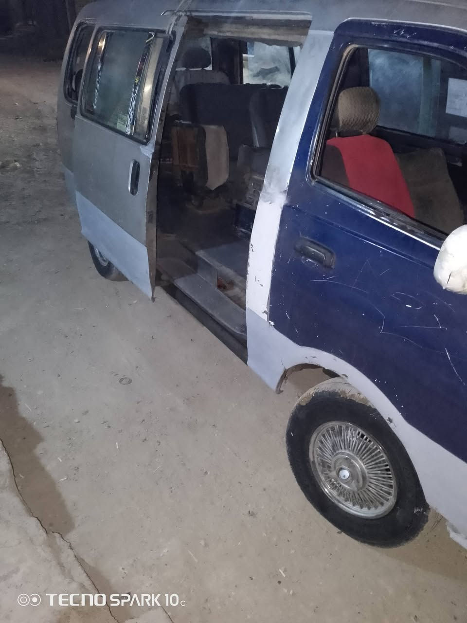 كيا بريجو للبيع موديل 97 مصفره غرامات هيه عليه سنه وحدة مكينة وكير وكسن مكفول رقم بغداد الألماني تحويل مباشر سيارة ميكنيك كله مضبوط نقصه ترتيبات فقط السعر 34 وبيه مجال العنوان بغداد الشعله رقم الهاتف *********** سنويه بشهر ال 11تصقط 2026
