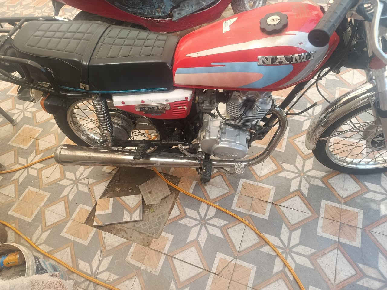 السلام عليكم نامه شلامجه 22بلاد كلشي ما مبدل بيها دراجه ما متعوبه اروح بيه الشغل ورجع بس يرادلها ترتيبات سعره 850 مكاني ديوانيه ال حمد ***********
